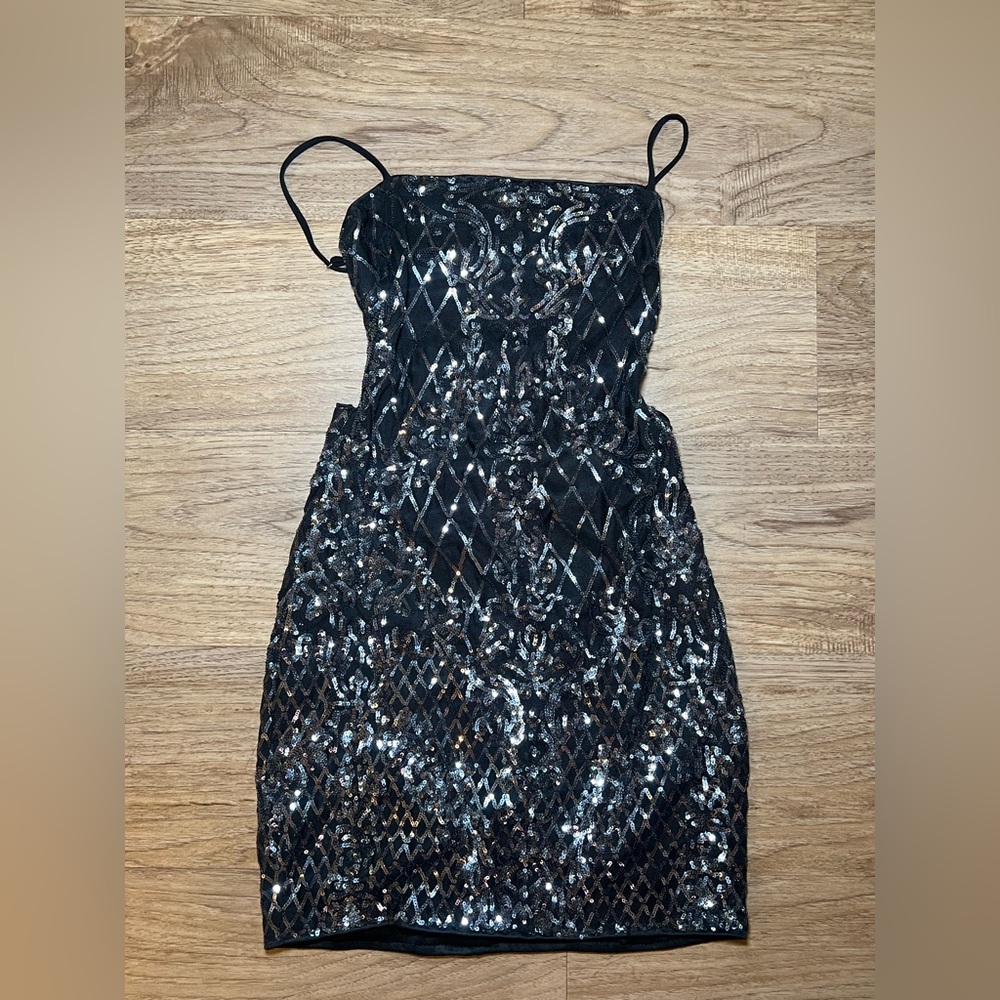 Privy Luxe Sequin Criss-Cross Back Dress